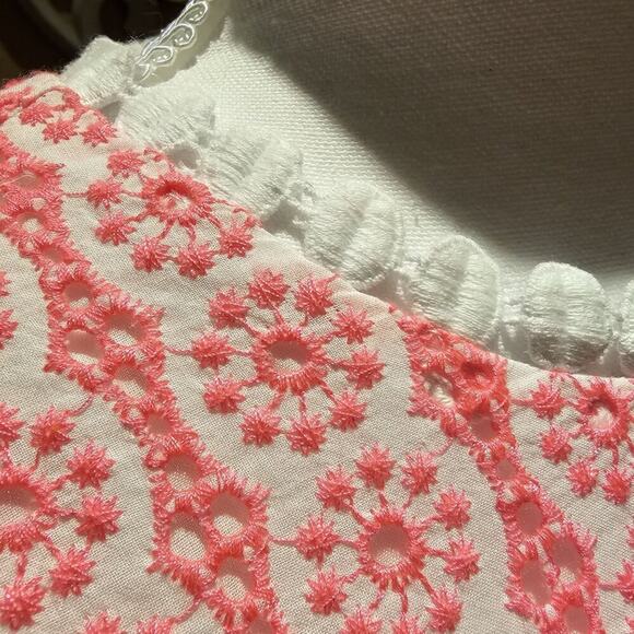Lilly Pulitzer Size 00 1970's Inspired Jourdana Coral Starburst Eyelet Blouse - Picture 6 of 8